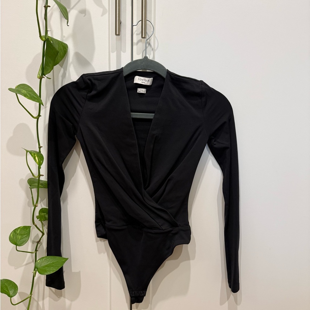 Aritzia Black Long Sleeve Bodysuit